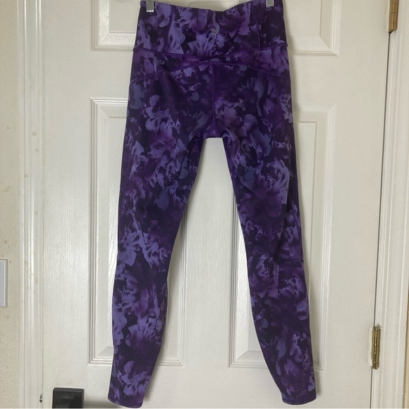Athleta Rainier Printed Tight Legging Purple Floral Pants L Size SP - Picture 3 of 14